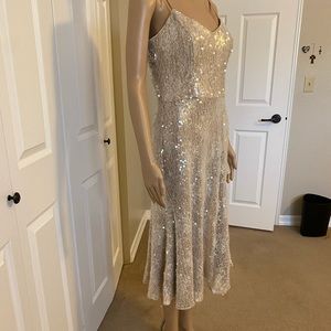NWT Dress the Population sequin dress M